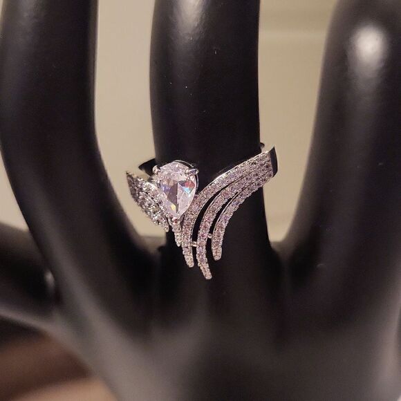Size 9 Wing angel ring  with Inlaid Zircon White and diamond Plated - Picture 7 of 14